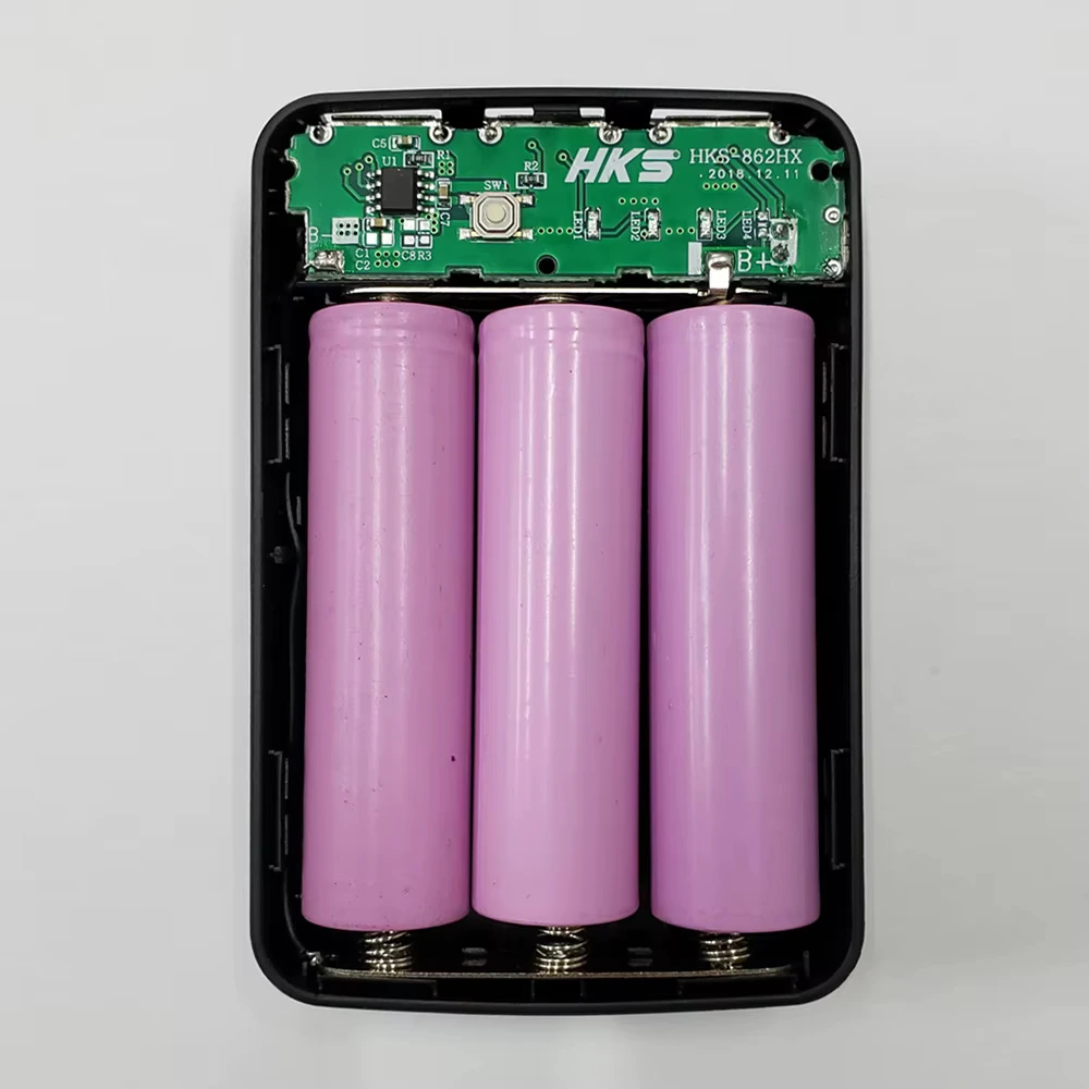 Caja powerbanck 18650 baterias